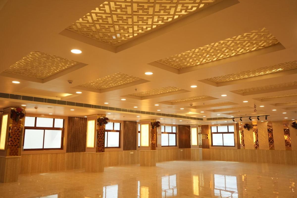 Hotel Golden Palace Lucknow Exterior photo