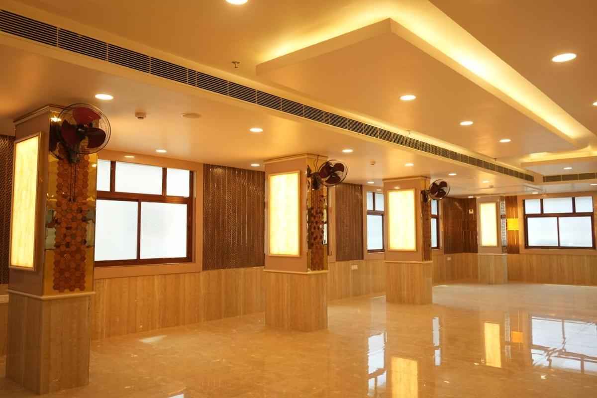 Hotel Golden Palace Lucknow Exterior photo